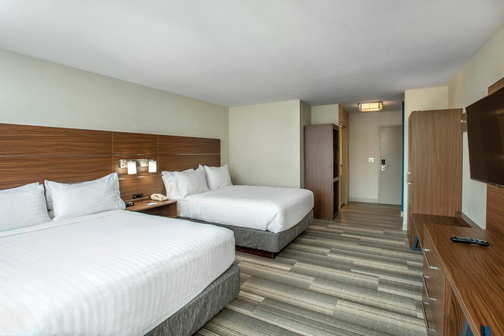Standard King Room with Two King Beds